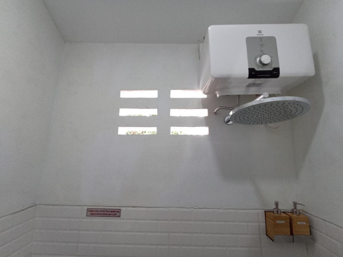Mruyung Guest House Kota Lama Banyumas Mitra Reddoorz Eksteriør billede