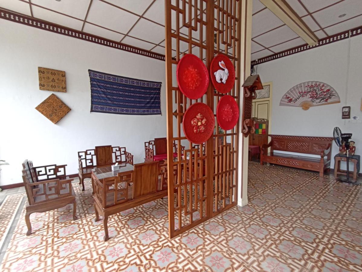 Mruyung Guest House Kota Lama Banyumas Mitra Reddoorz Eksteriør billede