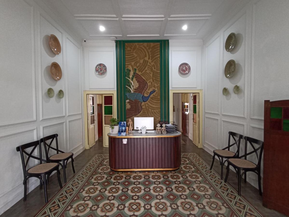 Mruyung Guest House Kota Lama Banyumas Mitra Reddoorz Eksteriør billede